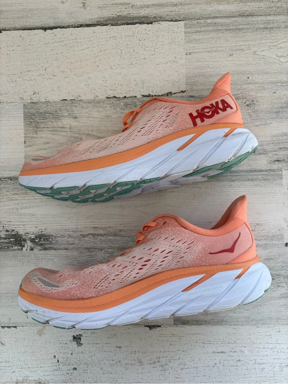 HOKA Women’s Size 9.5 Clifton 8 Lace Up Running Shoes In Peach
